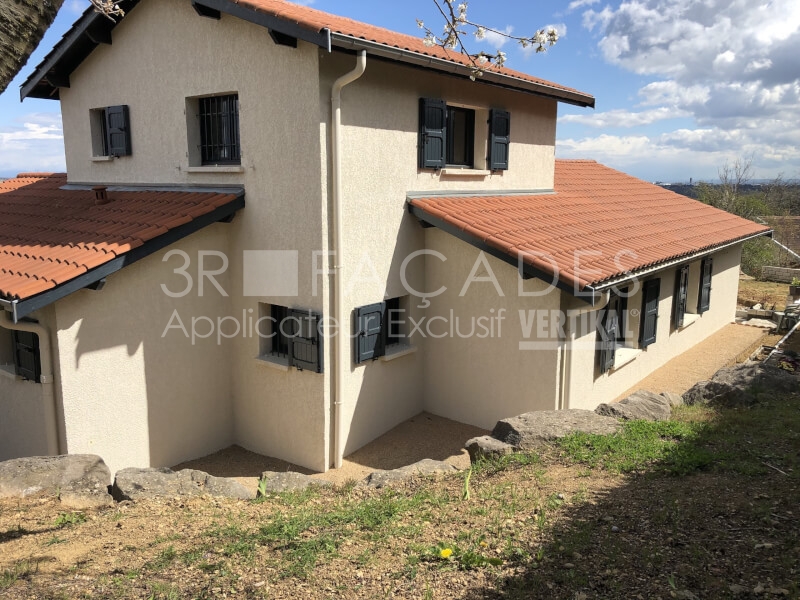 Nettoyage façade d'une maison à La-Tour-de-Salvagny, 69890, Rhône