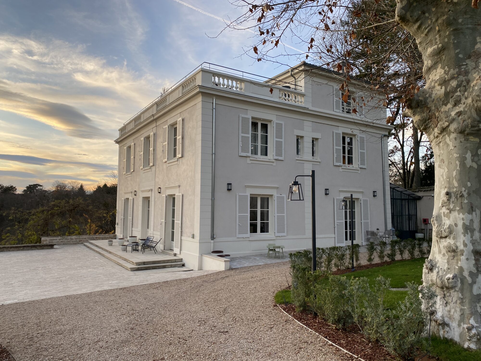 Maison après nettoyage des façades à Lyon 9ème arrondissement - Ravalement effectué -3R Façades